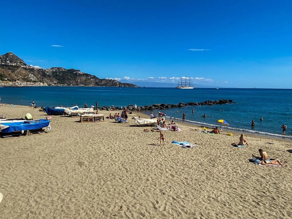 Alpha22 Apartment Giardini Naxos Italy