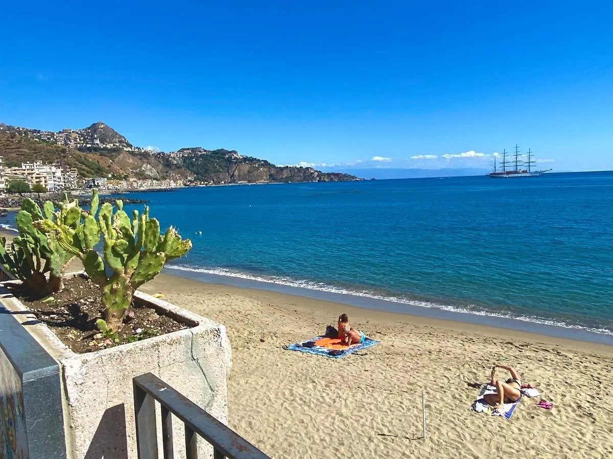 Alpha22 Apartment Giardini Naxos