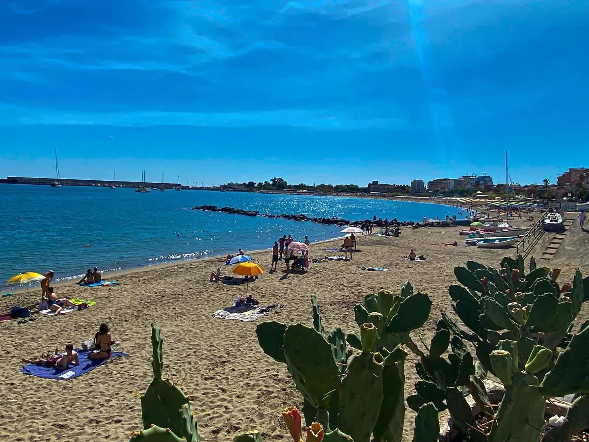 Alpha22 Apartment Giardini Naxos Italy